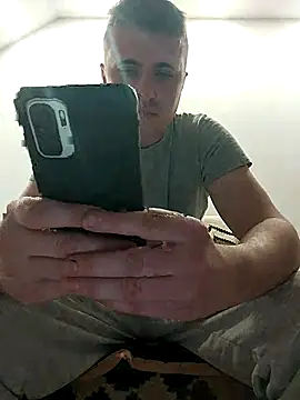 Snapshot of MrNoBoDy000 chatting on 04/06/26, 06:09 MrNoBoDy000 online show from 04/06/26, 06:09