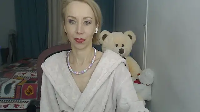 LuxuryNika online show from 01/21/25, 02:59