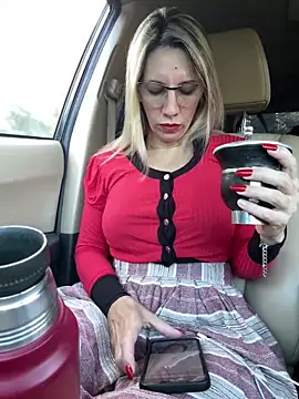 Gatitacarlita online show from 12/27/24, 10:01