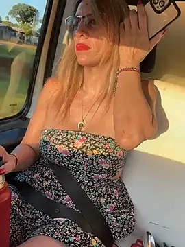 Snapshot of Gatitacarlita chatting on 01/02/25, 10:11 Gatitacarlita online show from 01/02/25, 10:11