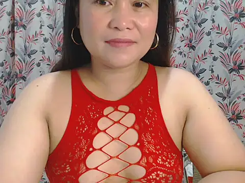 aya 01 online show from 11/28/25, 09:06