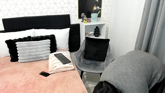 Heidix online show from 02/17/25, 10:51