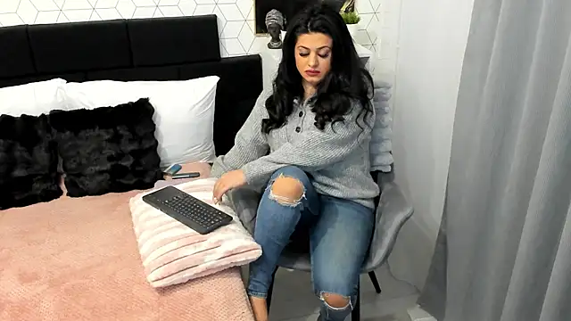 Heidix online show from 02/21/25, 04:40