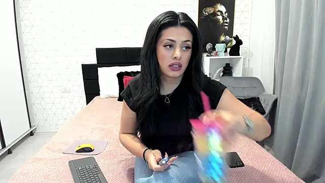 Snapshot of Heidix chatting on 04/16/26, 03:35 Heidix online show from 04/16/26, 03:35