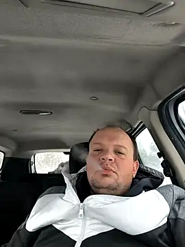 Snapshot of Dimka132 chatting on 01/14/26, 08:20 Dimka132 online show from 01/14/26, 08:20