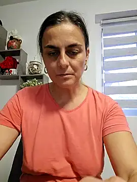 Snapshot of IsabelleCraft chatting on 03/16/25, 04:23 IsabelleCraft online show from 03/16/25, 04:23