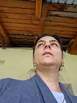 Snapshot of IsabelleCraft chatting on 09/18/25, 08:27 IsabelleCraft online show from 09/18/25, 08:27
