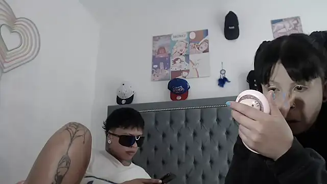 dulce maria x online show from 01/24/25, 10:08