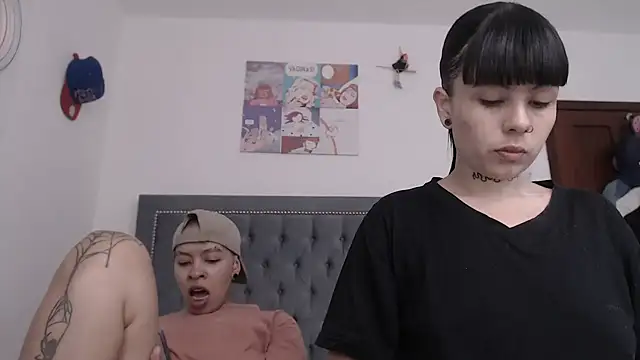 dulce maria x online show from 03/06/25, 07:43