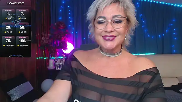 Ellen Ripley online show from 12/13/24, 02:27