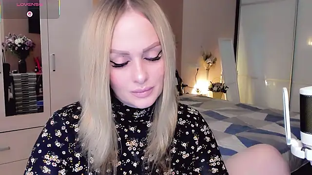 Snapshot of Libby_Nora chatting on 01/15/26, 10:42 Libby Nora online show from 01/15/26, 10:42