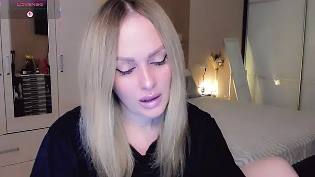 Snapshot of Libby_Nora chatting on 03/05/26, 08:21 Libby Nora online show from 03/05/26, 08:21