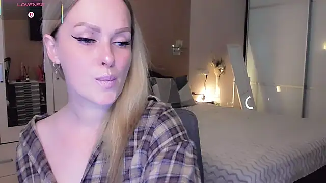 Snapshot of Libby_Nora chatting on 04/03/26, 10:13 Libby Nora online show from 04/03/26, 10:13