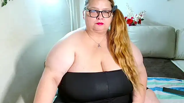 sexymollig online show from 12/13/24, 02:16