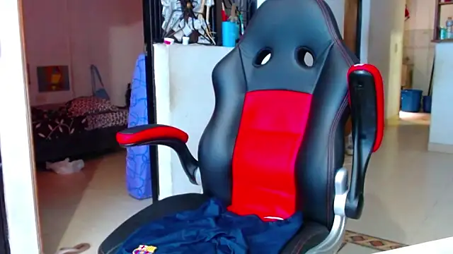 Lion Grrr online show from 10/01/25, 07:42