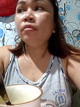 XXLorie 02 online show from 03/01/26, 10:50