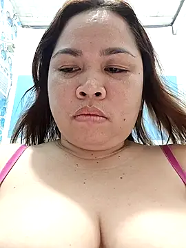 XXLorie 02 online show from 04/04/26, 11:40