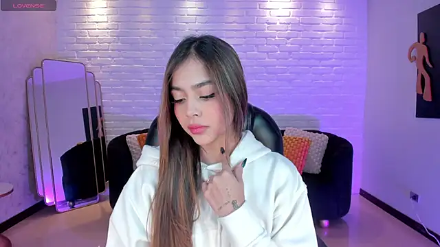 Snapshot of AmyDavis_ chatting on 12/29/24, 05:12 AmyDavis online show from 12/29/24, 05:12