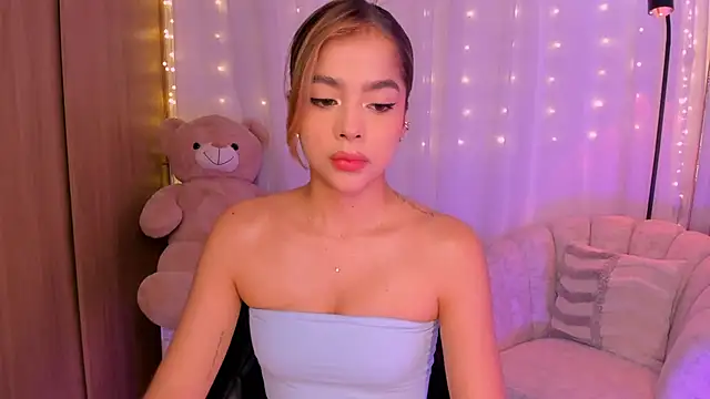 Snapshot of AmyDavis_ chatting on 09/25/25, 12:36 AmyDavis online show from 09/25/25, 12:36