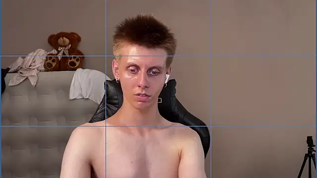 Snapshot of vladdymeow chatting on 02/04/25, 04:29 vladdymeow online show from 02/04/25, 04:29