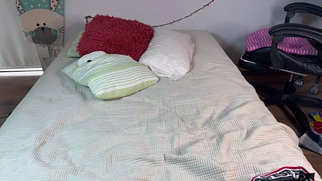 Snapshot of vladdymeow chatting on 02/14/25, 08:05 vladdymeow online show from 02/14/25, 08:05