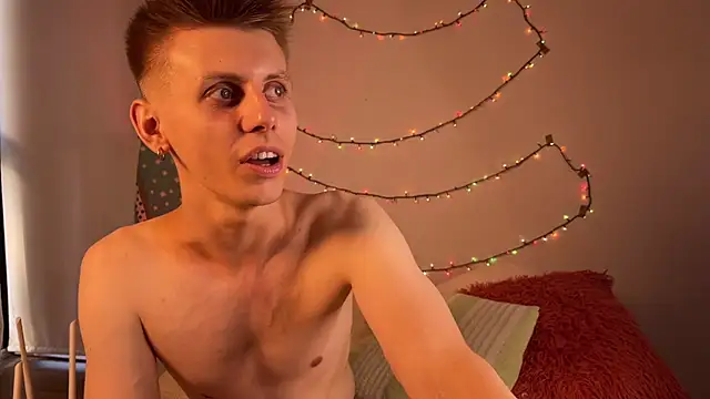 Snapshot of vladdymeow chatting on 02/19/25, 08:52 vladdymeow online show from 02/19/25, 08:52