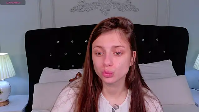 Eille Elfie online show from 09/28/25, 05:57