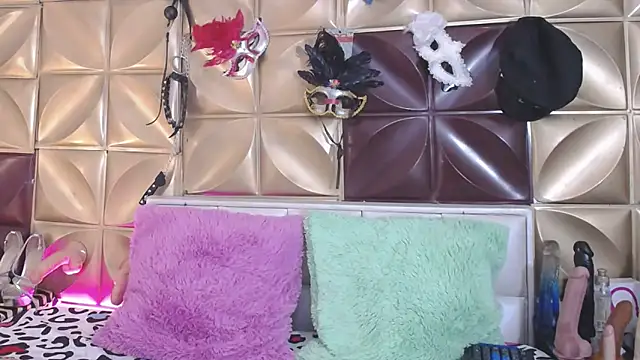 VIKY HOTT online show from 02/08/25, 11:24