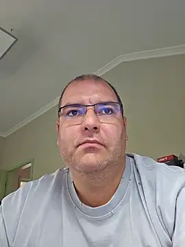 Andrew1900529 online show from 09/19/25, 06:59