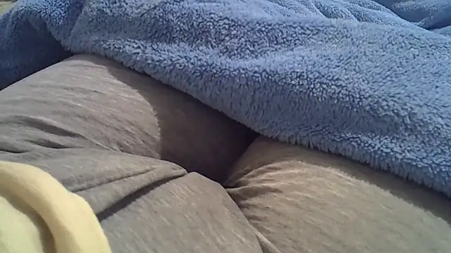 Snapshot of perescam chatting on 11/11/25, 02:44 perescam online show from 11/11/25, 02:44