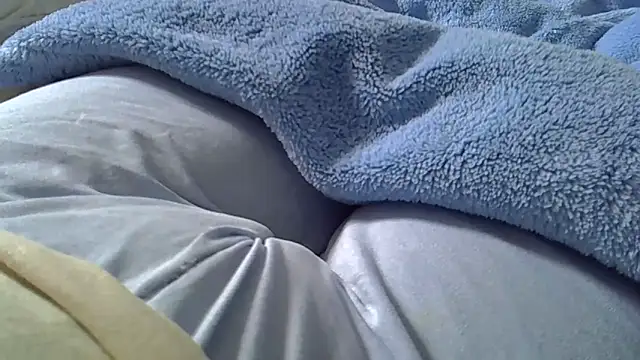 Snapshot of perescam chatting on 11/12/25, 03:45 perescam online show from 11/12/25, 03:45