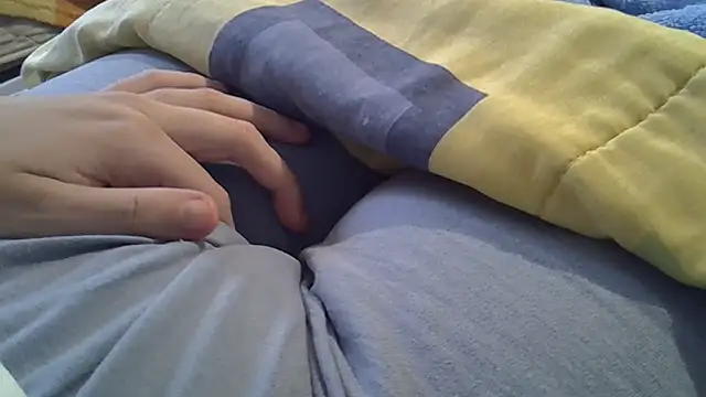 Snapshot of perescam chatting on 11/18/25, 02:43 perescam online show from 11/18/25, 02:43