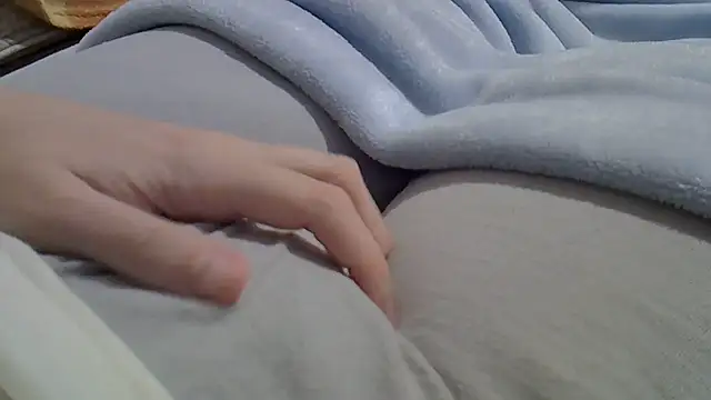 Snapshot of perescam chatting on 11/19/25, 02:44 perescam online show from 11/19/25, 02:44