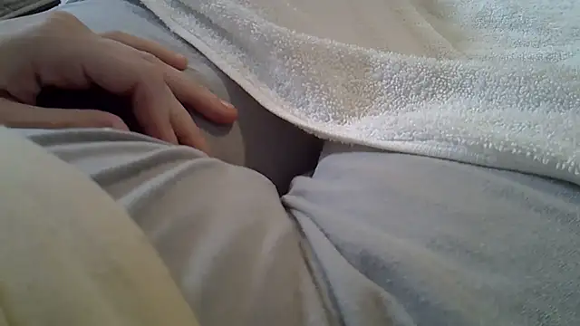 Snapshot of perescam chatting on 12/01/25, 05:51 perescam online show from 12/01/25, 05:51