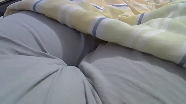 Snapshot of perescam chatting on 12/13/25, 09:09 perescam online show from 12/13/25, 09:09