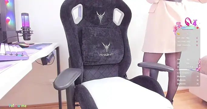 Snapshot of SkyqueenI chatting on 09/11/25, 08:47 SkyqueenI online show from 09/11/25, 08:47