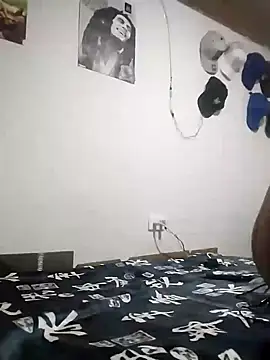 Snapshot of LUNAdeMARTE chatting on 01/29/25, 09:28 LUNAdeMARTE online show from 01/29/25, 09:28