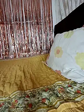 Snapshot of LUNAdeMARTE chatting on 11/15/25, 01:14 LUNAdeMARTE online show from 11/15/25, 01:14