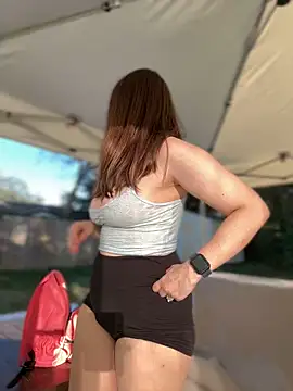 MaggyMayI online show from 12/19/24, 09:06