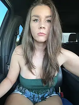 MaggyMayI online show from 10/14/25, 04:19