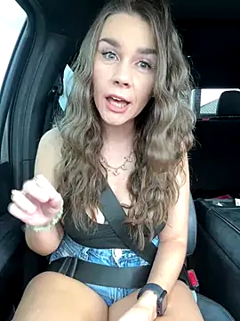 MaggyMayI online show from 12/02/25, 04:57