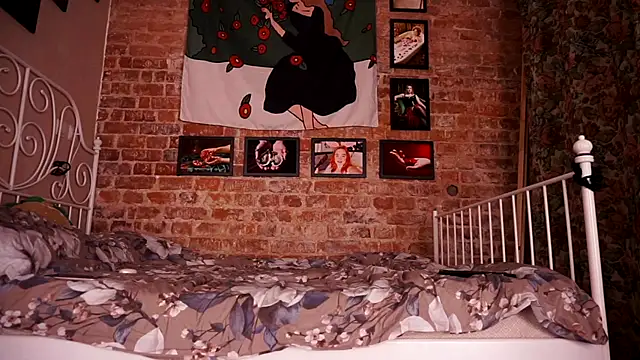 Evelively online show from 10/24/25, 03:14