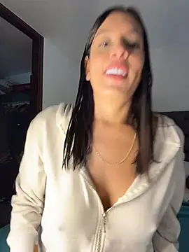 kamivolkano online show from 10/28/25, 04:20