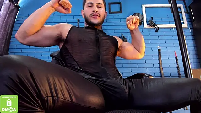 Snapshot of TheIan26 chatting on 12/04/25, 08:17 TheIan26 online show from 12/04/25, 08:17