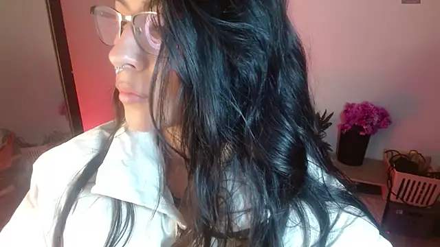 karlavittar online show from 10/14/25, 02:18