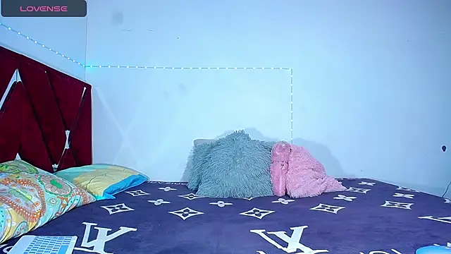 DanisaBrown online show from 12/07/24, 01:40