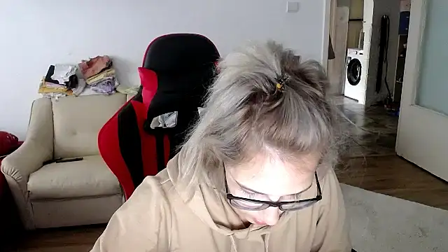 SexxyLety online show from 10/02/25, 08:54