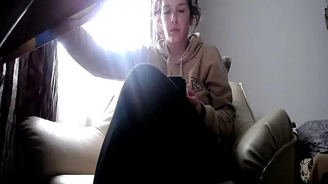 Snapshot of SexxyLety chatting on 04/18/26, 09:57 SexxyLety online show from 04/18/26, 09:57