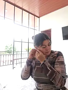 emma tour online show from 02/15/25, 04:12