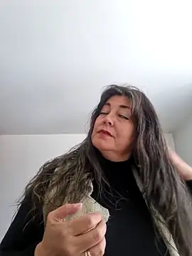 emma tour online show from 02/24/25, 04:04